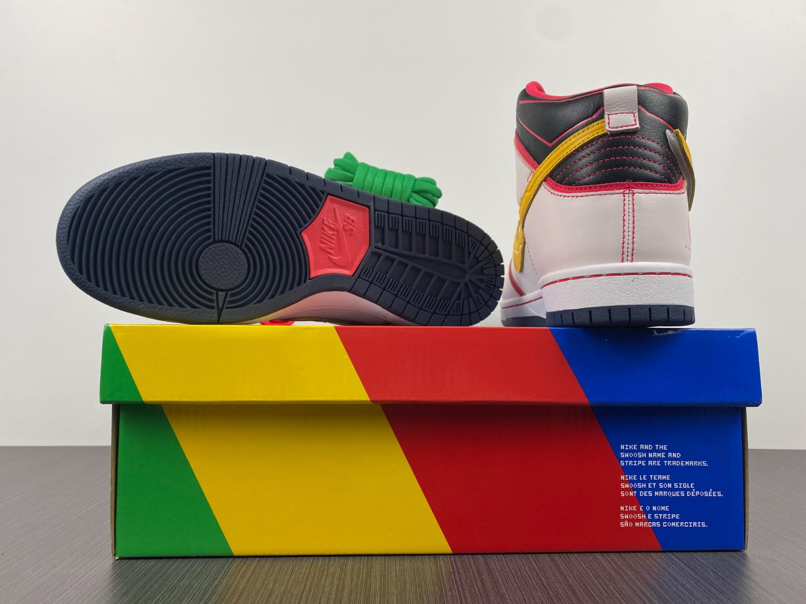 GUNDAM X DUNK HIGH SB ‘PROJECT UNICORN-RX-0’ DH7717-100