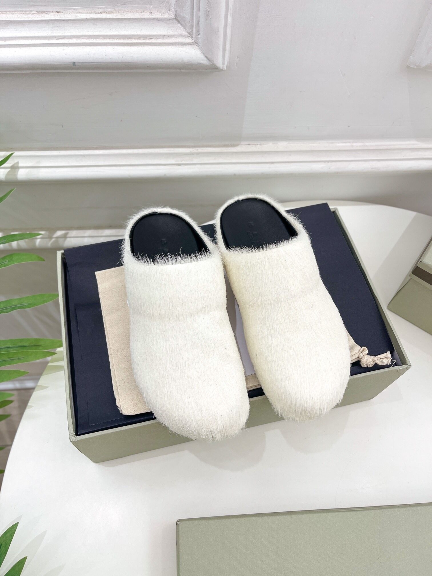 MARNI White Fussbett Sabot Loafers