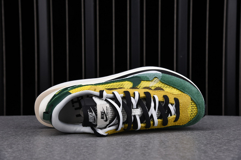 sacai x Nike VaporWaffle “Tour Yellow” CV1363-700