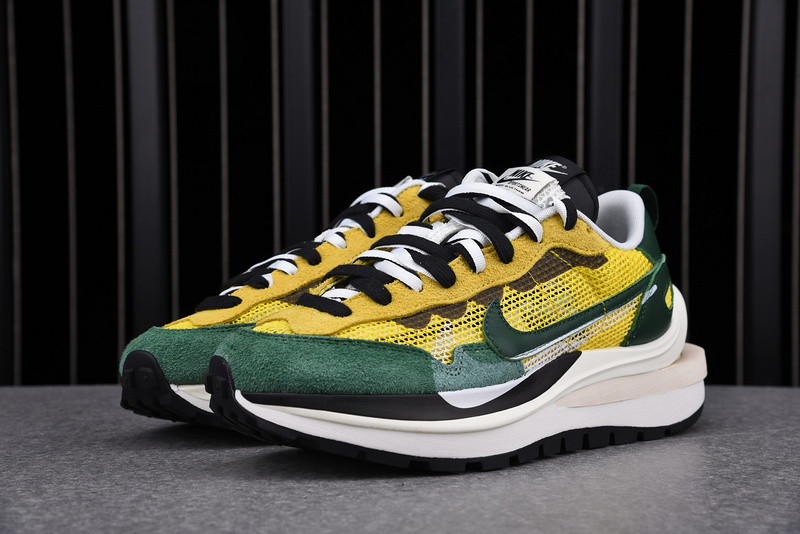 sacai x Nike VaporWaffle “Tour Yellow” CV1363-700