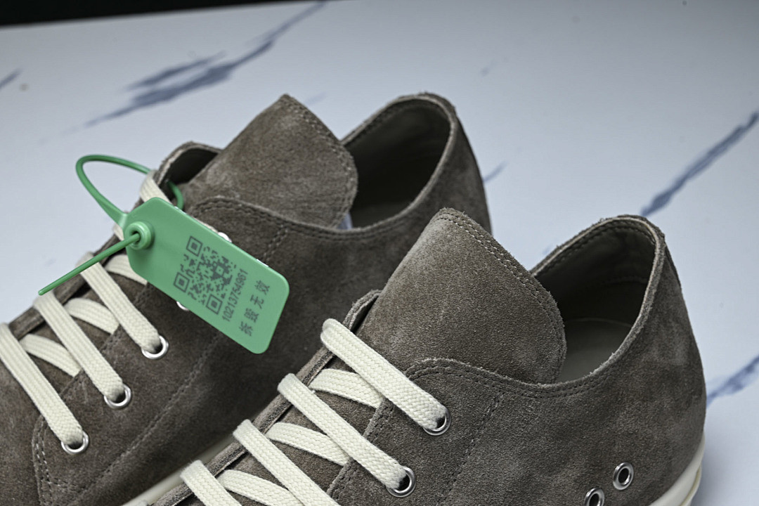 RICK 0WENS SNEAKERS