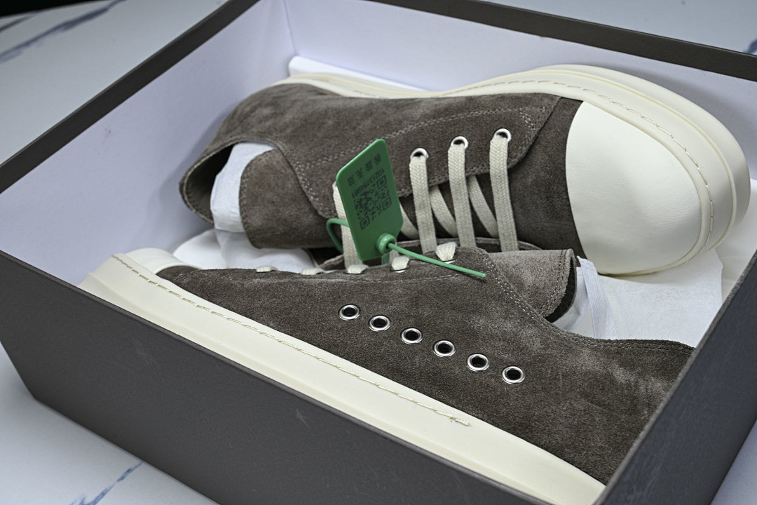 RICK 0WENS SNEAKERS