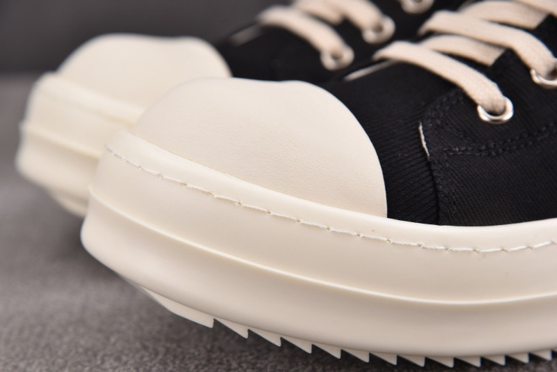 RICK 0WENS SNEAKERS