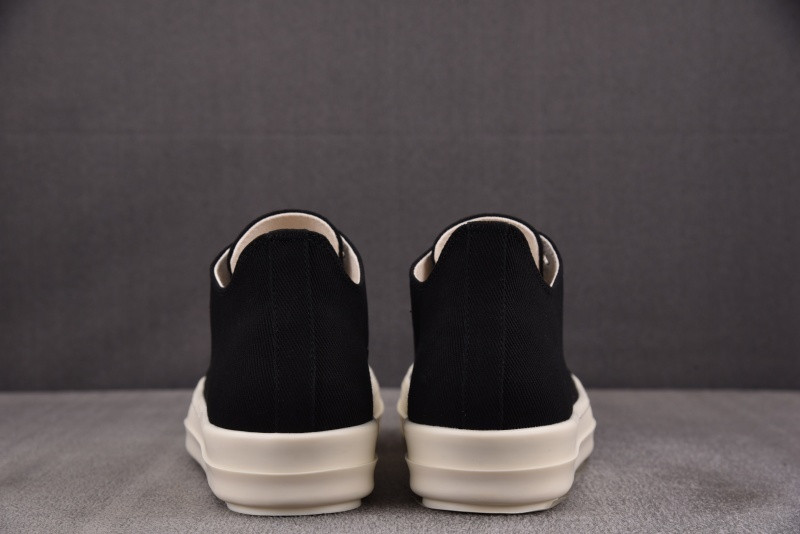 RICK 0WENS SNEAKERS