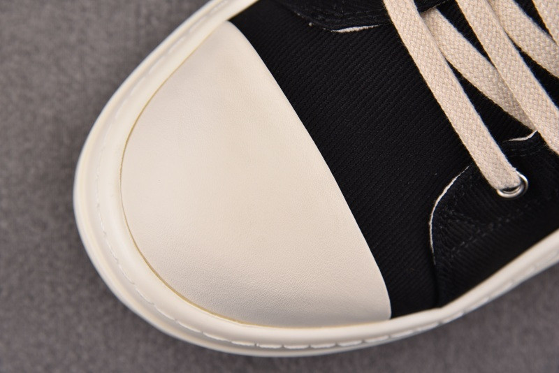 RICK 0WENS SNEAKERS