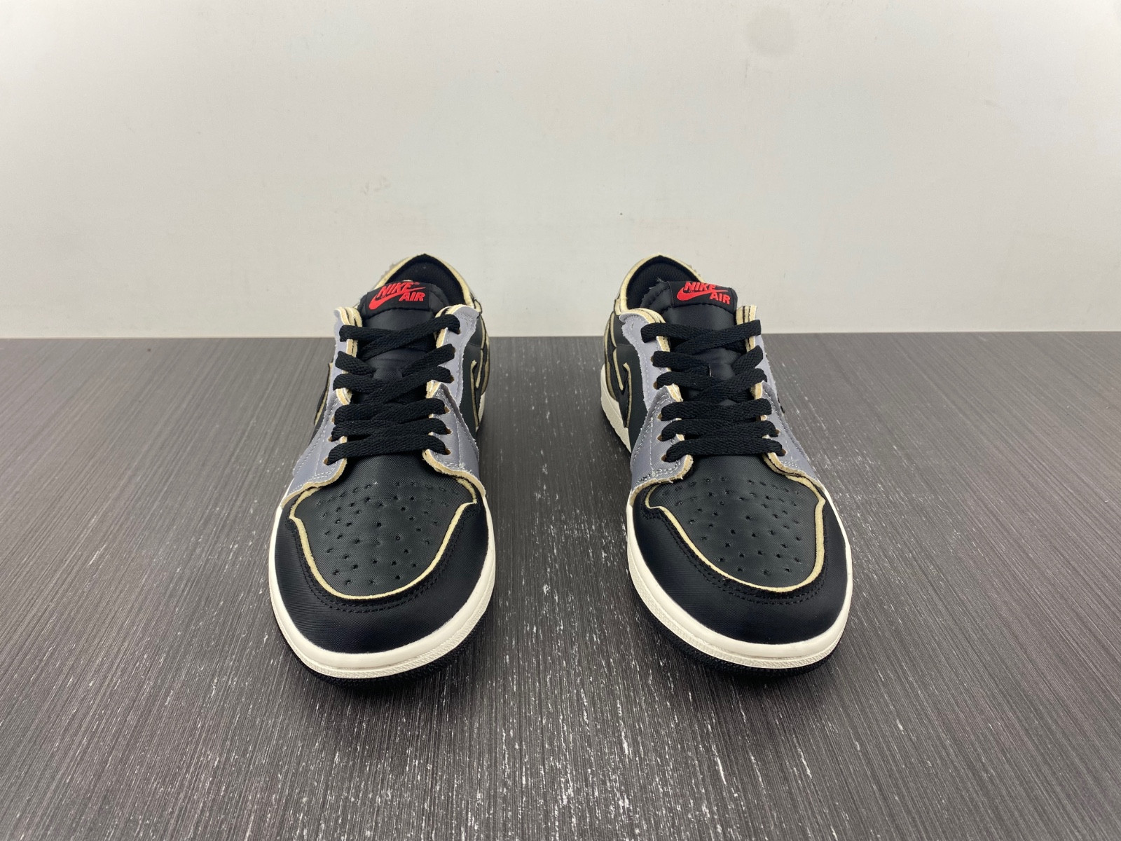 Jordan 1 Low OG EX Black Smoke Grey - DV0982-006