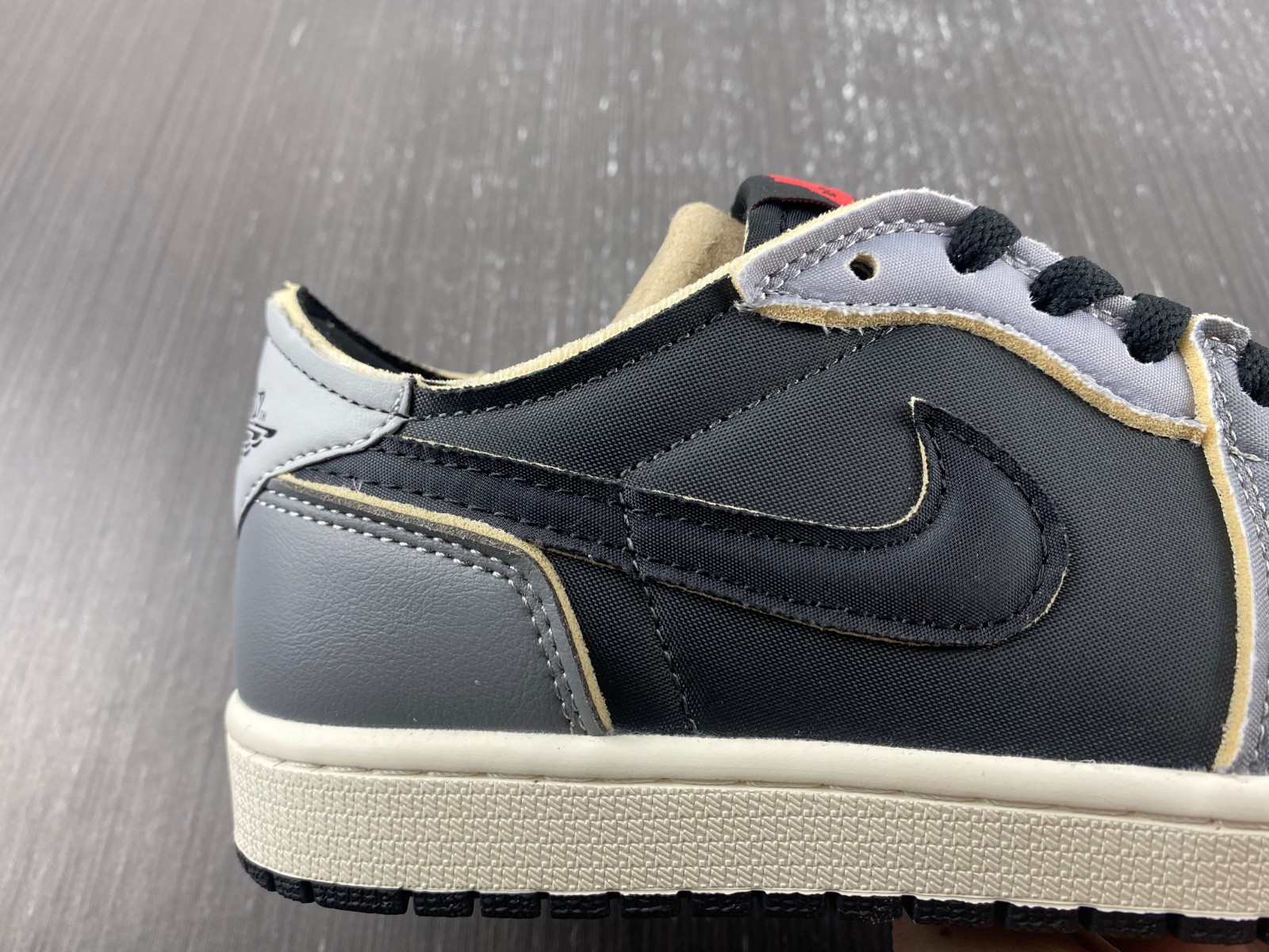 Jordan 1 Low OG EX Black Smoke Grey - DV0982-006