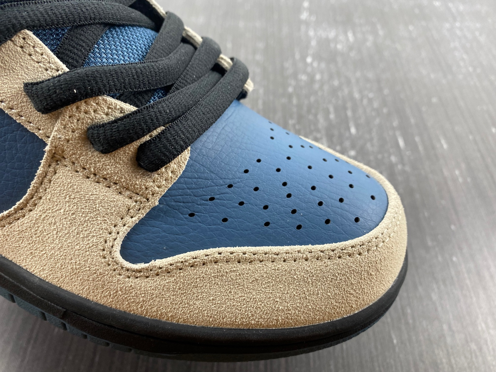 Nike SB Dunk Low Light Cream Thunderstorm BQ6817-200