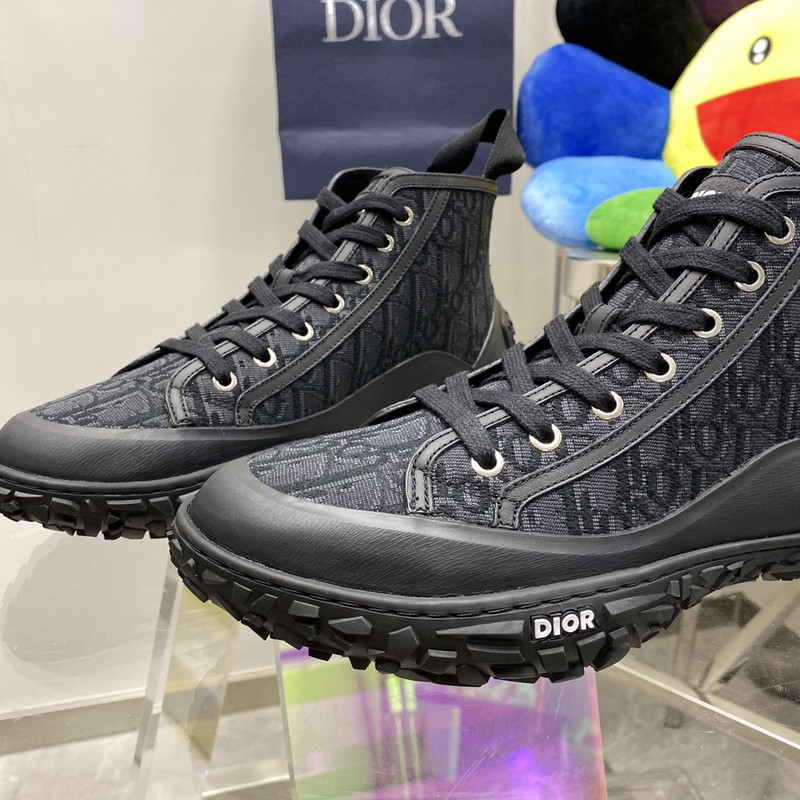 DR B28 SNEAKER