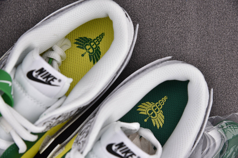 Nike Dunk Low Doernbecher Zoe DR7305-100