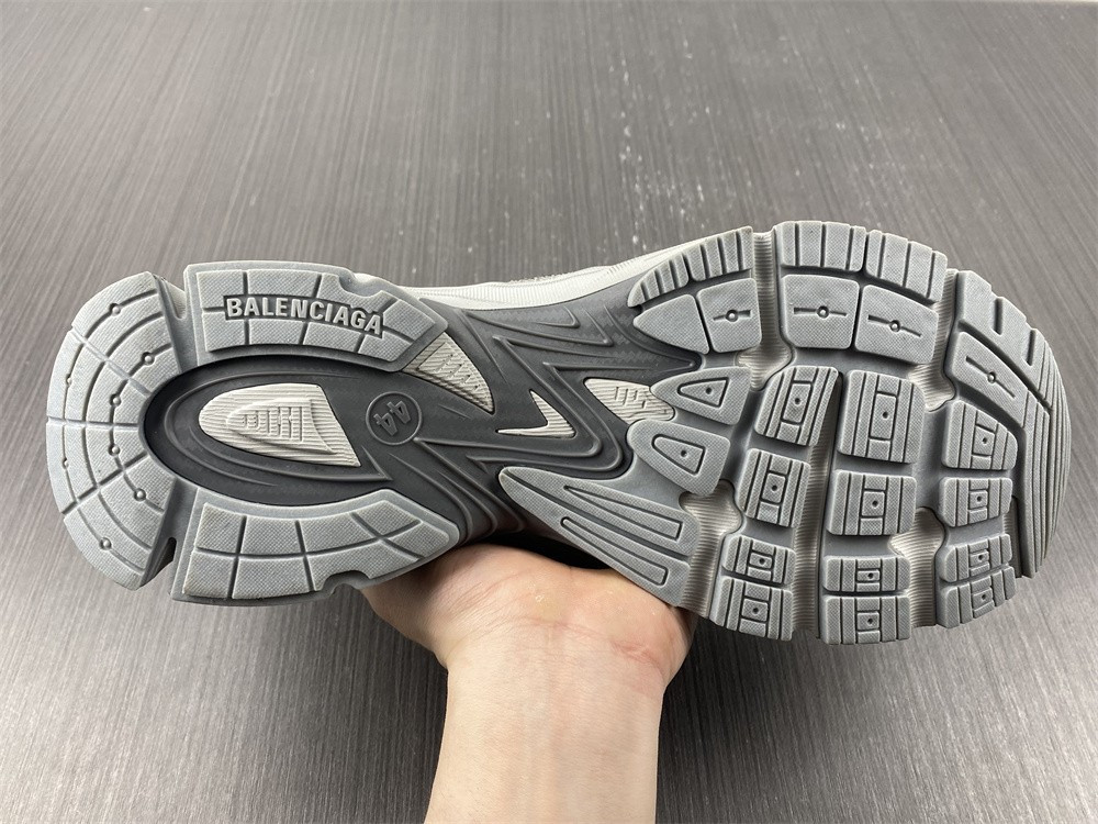 Ba*len*cia*ga phantom sneaker