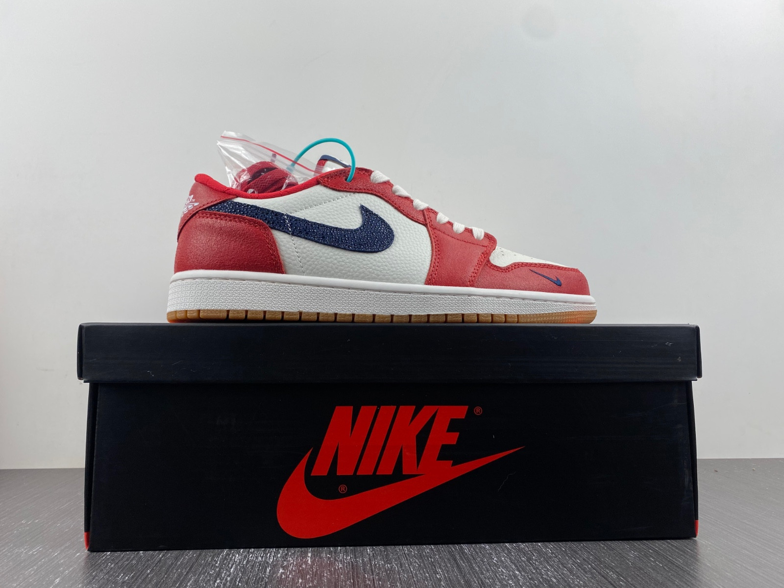 Air Jordan 1 Low DZ0790-100