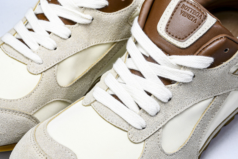 b0tt*ga Ven*ta orbit sneaker