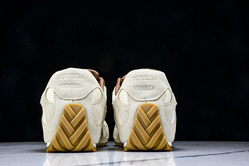 b0tt*ga Ven*ta orbit sneaker