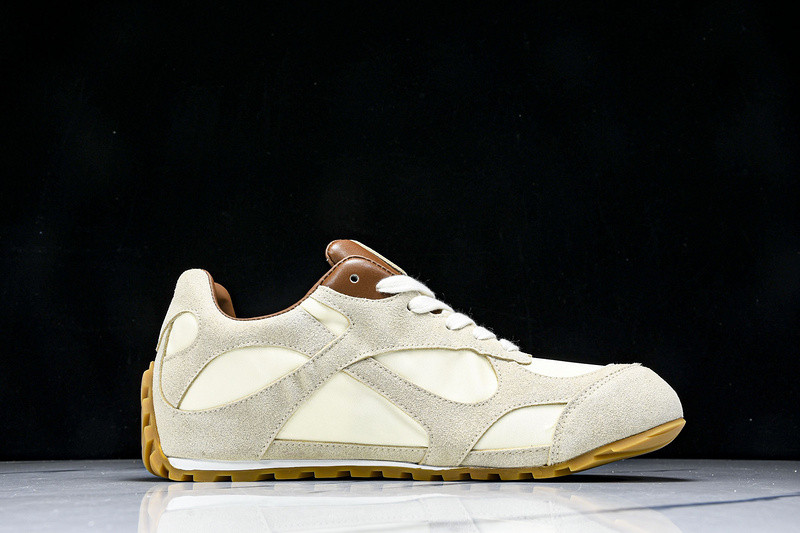 b0tt*ga Ven*ta orbit sneaker