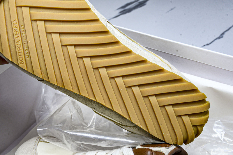 b0tt*ga Ven*ta orbit sneaker