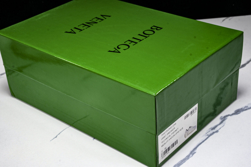 b0tt*ga Ven*ta orbit sneaker