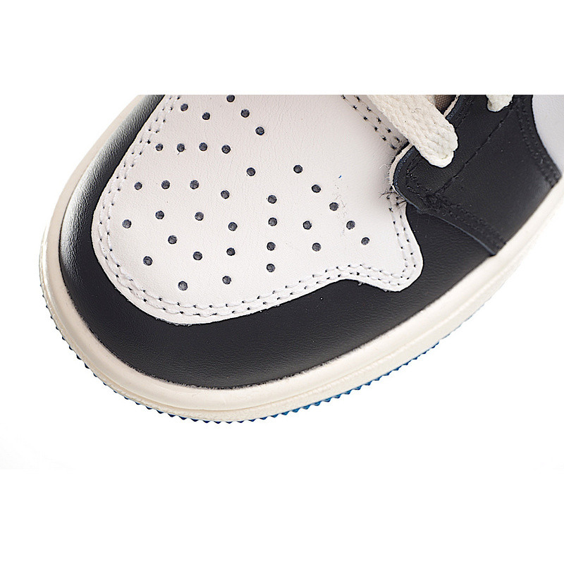 AIR JORDAN 1 KIDS SHOES