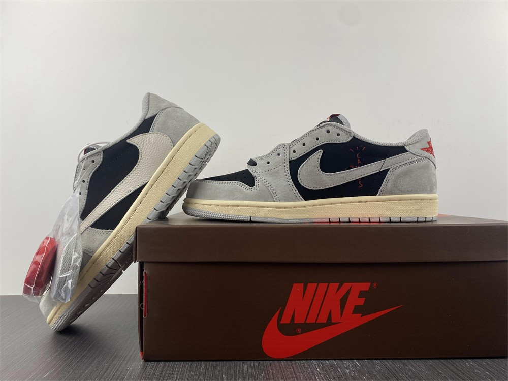 Travis Scott x Air Jordan 1 Low AJ1 DM7866-010