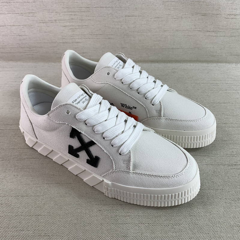 Off-White c/o Virgil Abloh