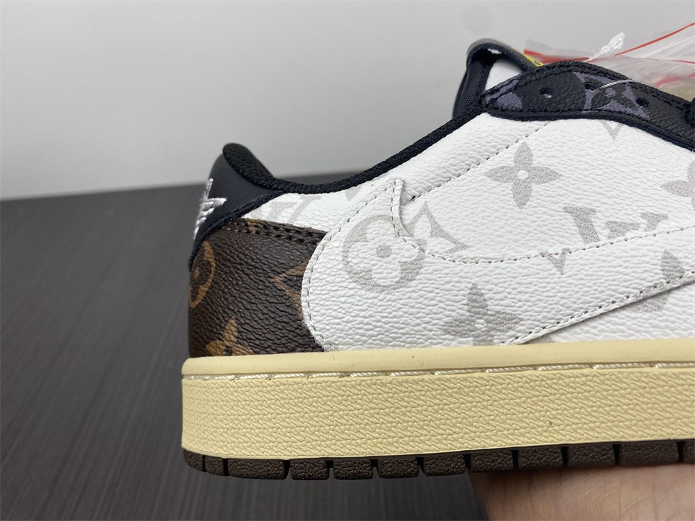 Travis Scott Fragment Air Jordan 1 Low OG CM7866-126