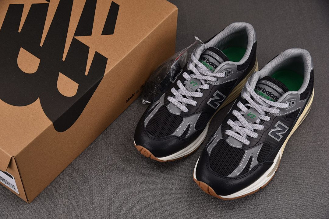 Up There New Balance 991v2 U991UT2