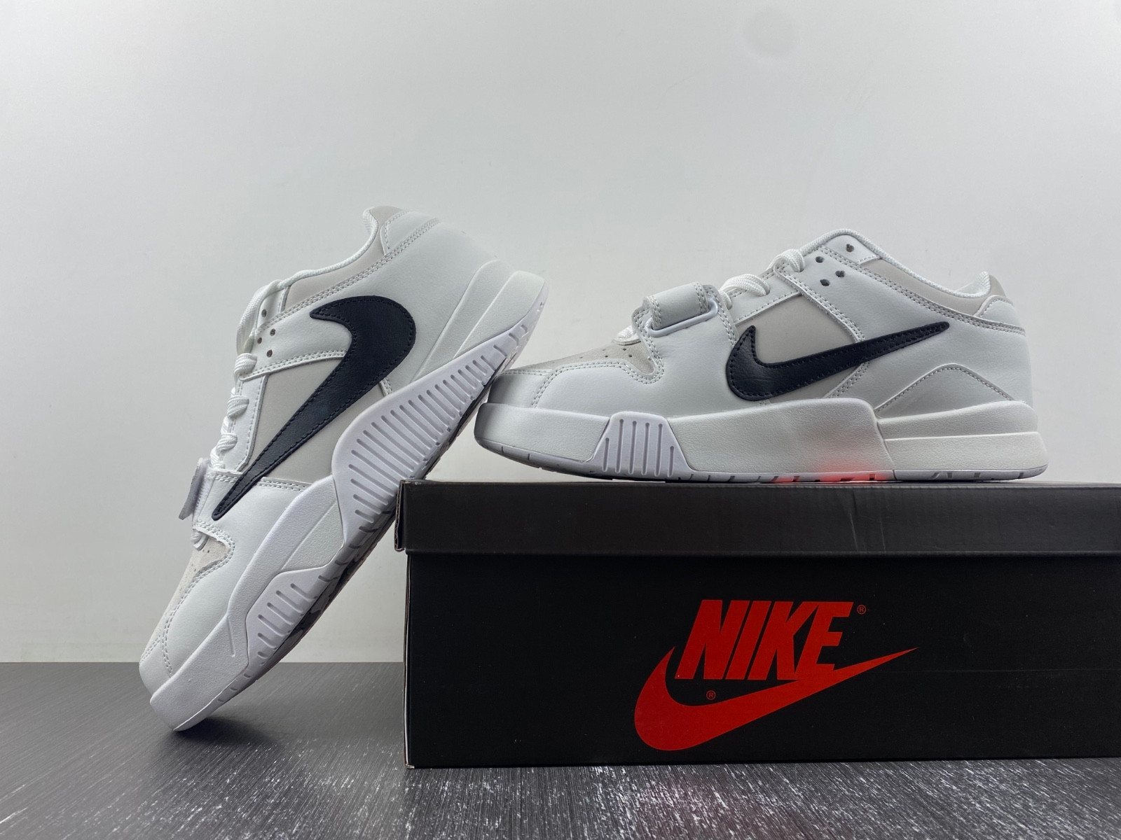 Jordan Jumpman Jack TR Travis Scott FZ8117-001