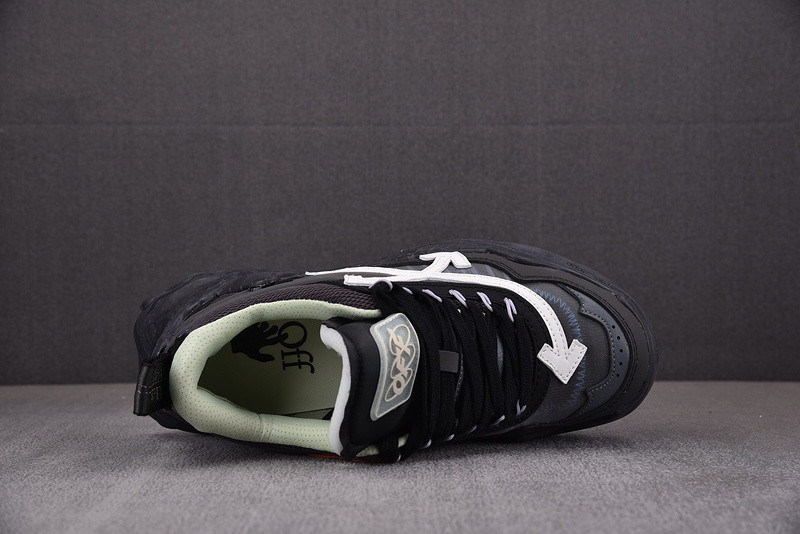 OW C/O ODSY-1000 SPORTS SHOES