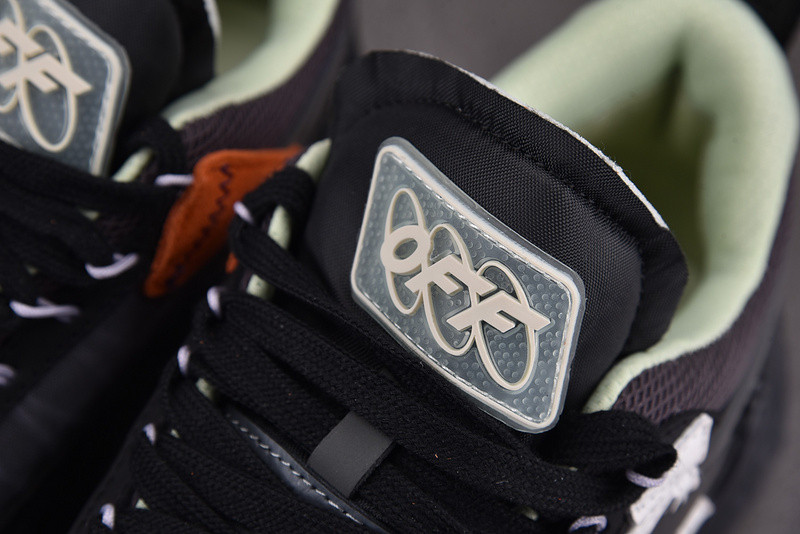 OW C/O ODSY-1000 SPORTS SHOES