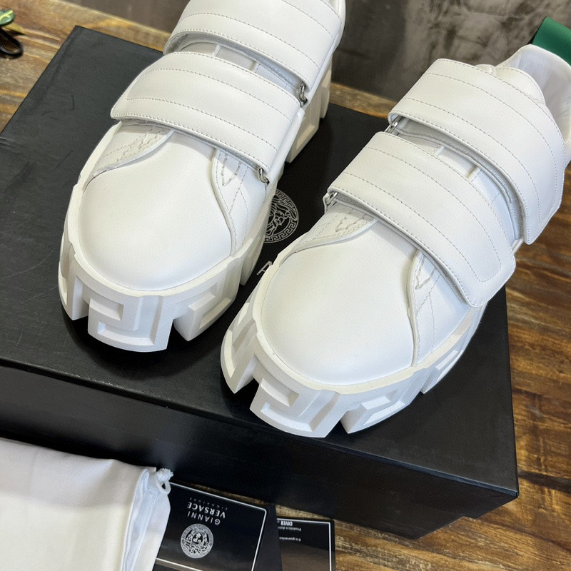 VERSACE SNEAKER