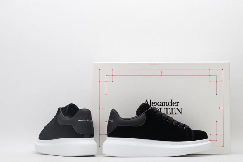 a1exa*der Mcqv*en sneaker