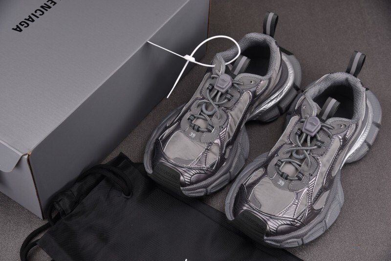 Ba1en*iaga 3XL SNEAKER