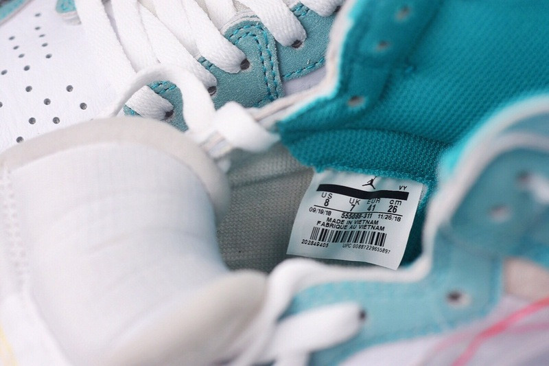 Air Jordan 1 Retro High Turbo Green 555088-311