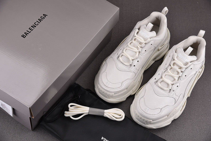 Ba*len*cia*ga triple s 524039 w2fwa 9000