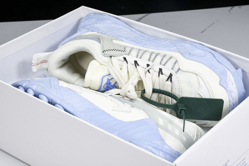 OW C/O ODSY-1000 SPORTS SHOES