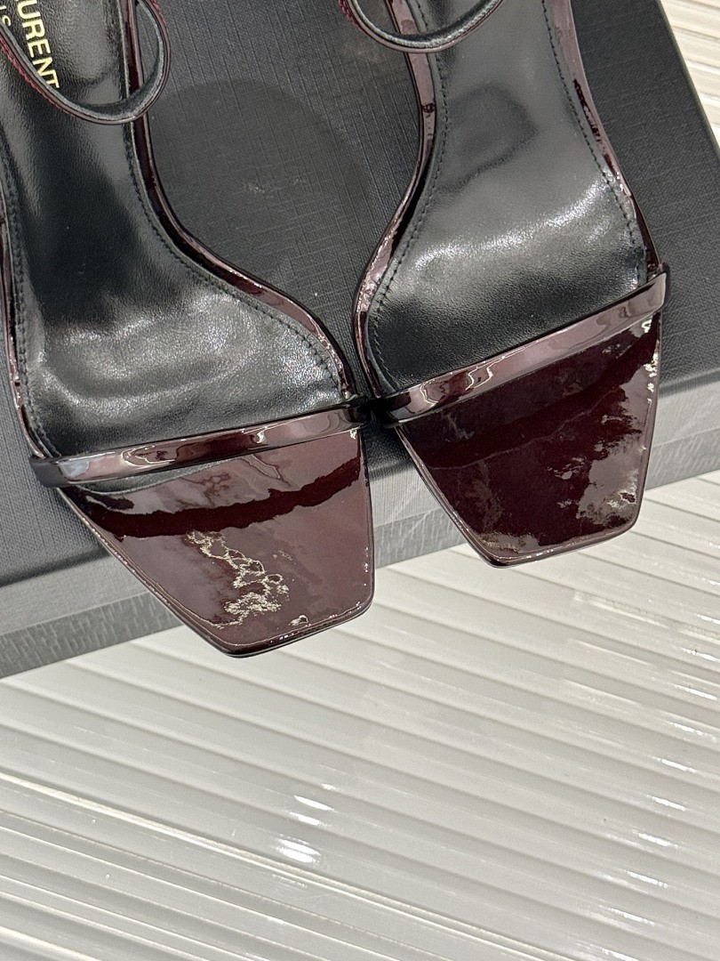 Y51 HEELS
