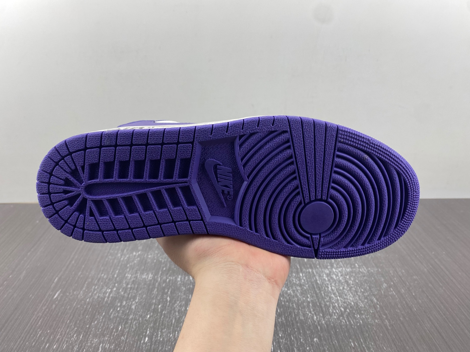 OFF-WHITE x Travis Scott x Air Jordan 1 OW DM7890-386