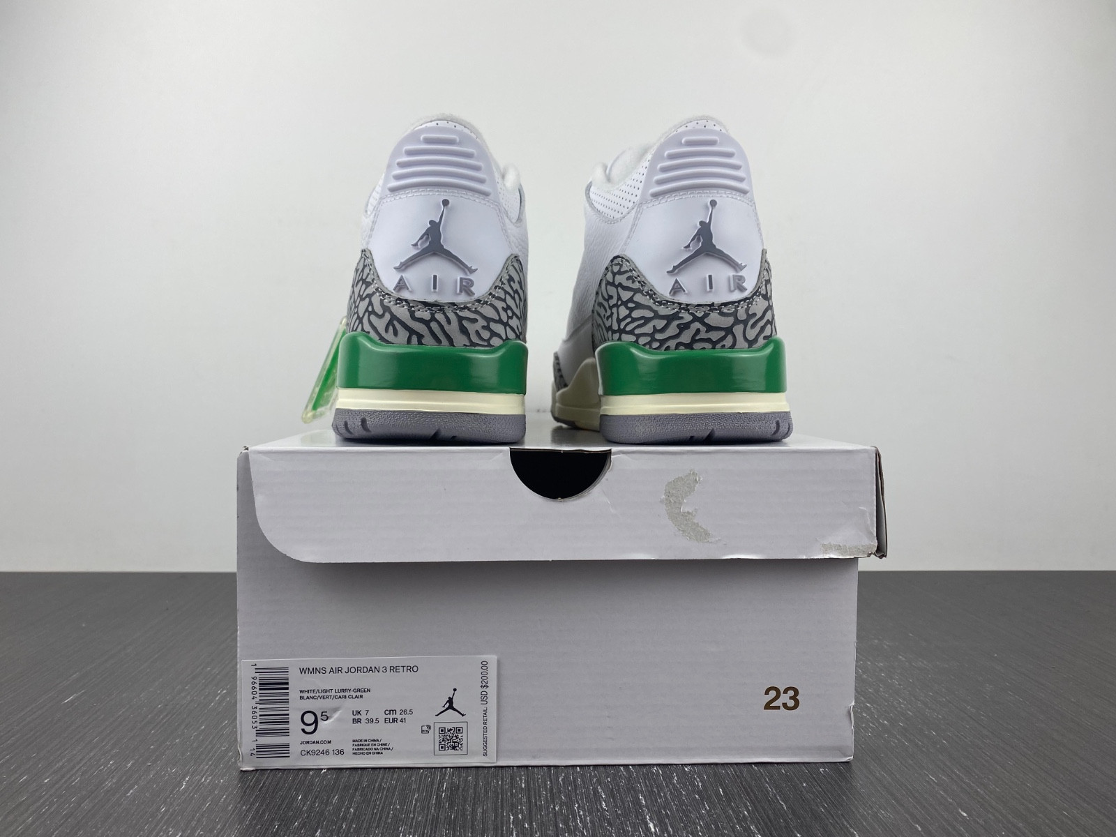 Air Jordan 3 Lucky Green WMNS CK9246-136