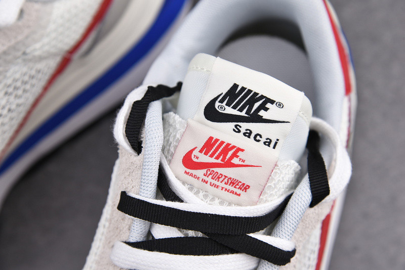 sacai x Nike VaporWaffle 3.0 CV1363-100