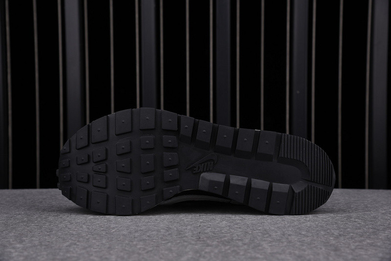 Sacai x Nike Pegasua Vaporfly Black White CV1363-001